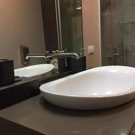 New Luxury Business Apartment *